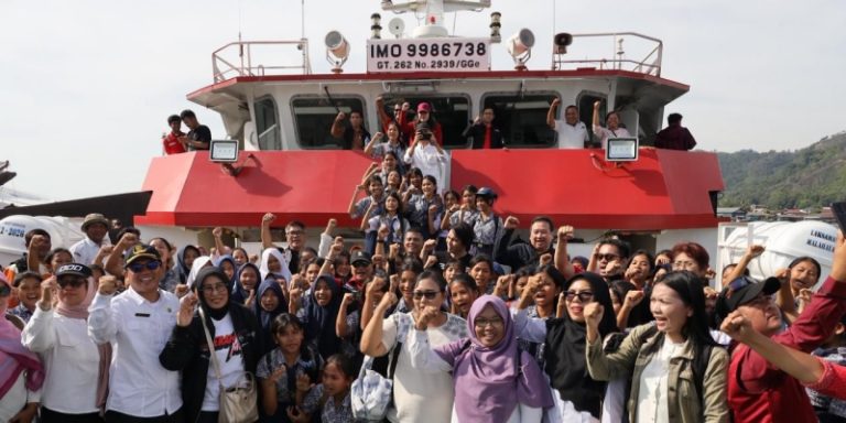 RS Apung Laksamana Malahayati Buka Layanan Pengobatan Gratis di Sibolga