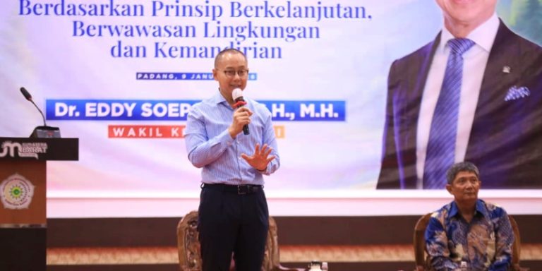 Eddy Soeparno Bicara Urgensi Mitigasi Krisis Iklim di Sumbar