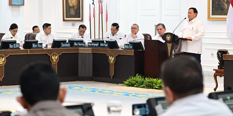 Reshuffle Momentum Perbaikan Kinerja Pemerintah