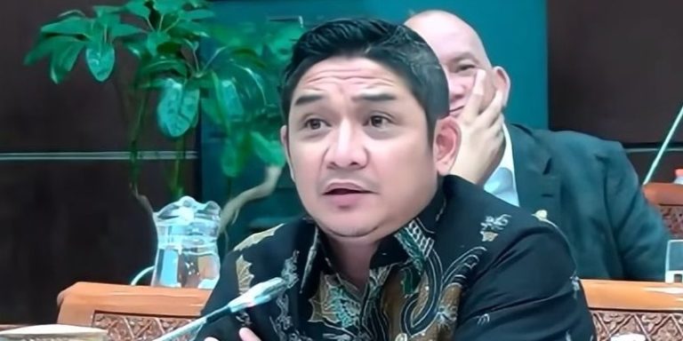 Kritik Kinerja Menteri PPPA, Pasha Pertanyakan Nasib Guru Madrasah, Guru Ngaji dan Honorer