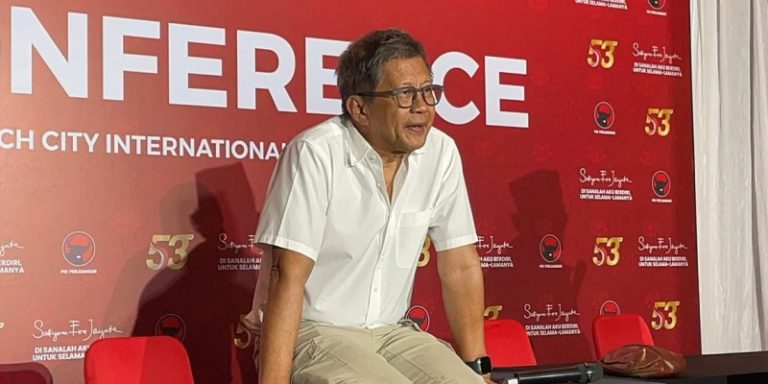 Rocky Gerung Gembira Diundang HUT ke-53 PDIP: Megawati Jernih dan Tulus