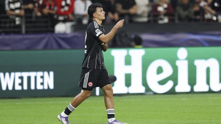 Alami Cedera Paha, Can Uzun Absen Hingga Batas Waktu yang Tidak Diketahui