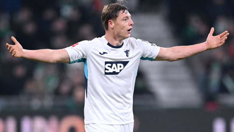 Alexander Prass Bahagia Usai Cetak Gol Pertama di Bundesliga