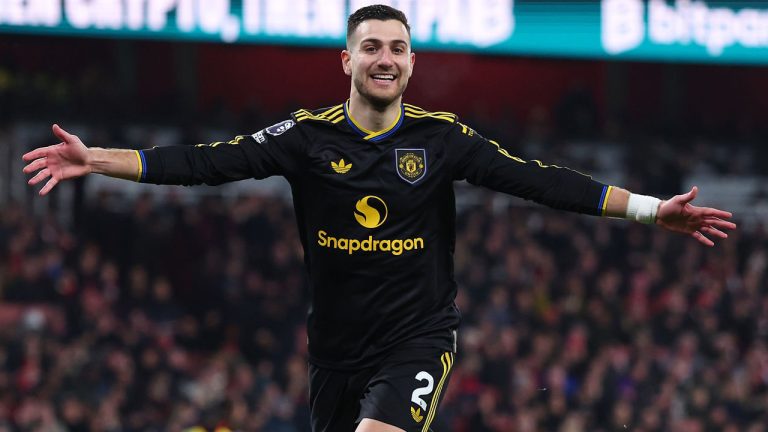 Atletico Tertarik Pada Diogo Dalot, MU Terancam Kehilangan Bek Andalan