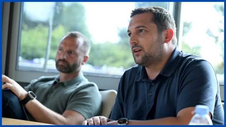 Chelsea dan Man United Bersaing Gaet Striker Rennes