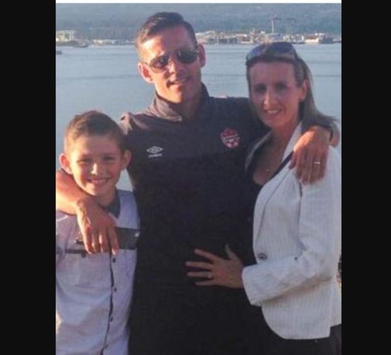 Profil dan Potret Cantik Clare Herdman, Istri Pelatih Timnas Indonesia John Herdman : Okezone Women