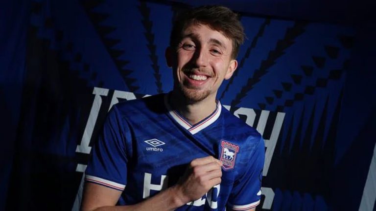 Dan Neil Resmi Dipinjam Ipswich, Akhiri 18 Tahun Bersama Sunderland