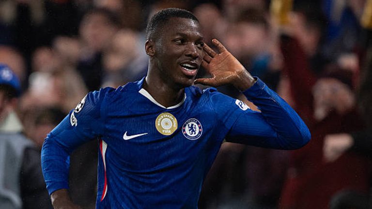 Data Ungkap Ketekunan Moises Caicedo Saat Chelsea Kalahkan Pafos