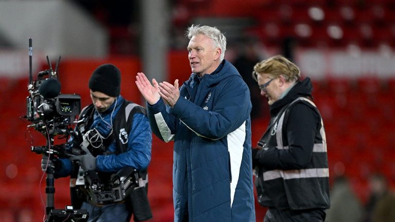 David Moyes Dihadapkan Dilema Lini Belakang Jelang Everton vs Wolves