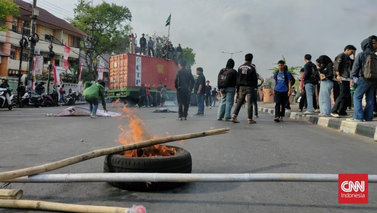 Bupati Luwu Respons Aksi Blokade Jalur Trans Sulawesi Tuntut Pemekaran