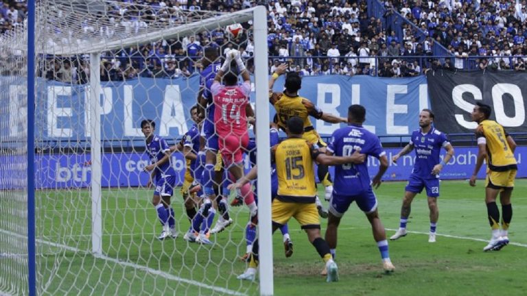 Bojan Hodak: Persija Jakarta dan Malut United Pesaing Persib Bandung Perebutkan Trofi Super League 2025-2026 : Okezone Bola