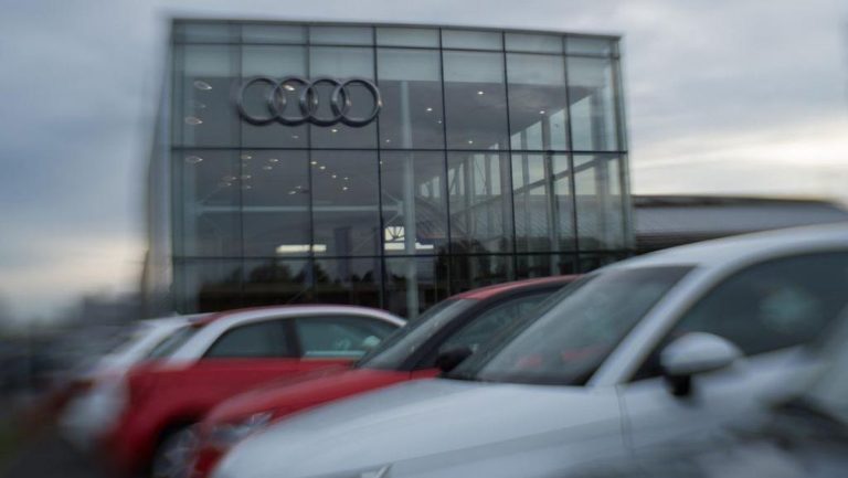 Polisi Usut Mobil Mewah Porsche Pakai Pelat Dinas Kemhan Palsu