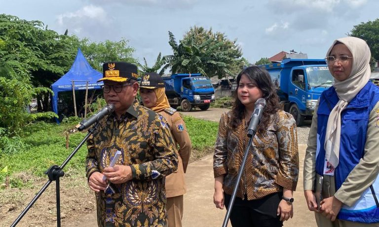 Jalan Berlubang di Jakarta Tak Kunjung Diperbaiki, Ini Alasan Pramono! : Okezone News