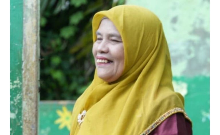 Kisah Haru Nur Ali, Guru di Tapanuli Selatan yang Hibahkan 7.500 Meter Tanahnya untuk Bangun Sekolah : Okezone Edukasi