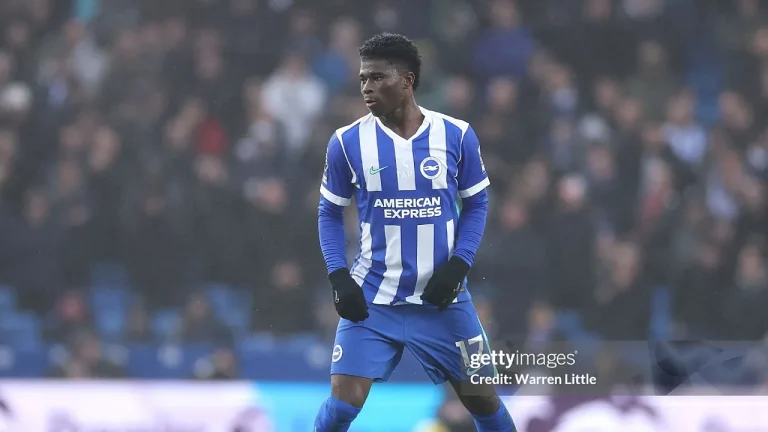 Hurzeler Jelaskan Alasan Tarik Baleba saat Brighton Kalah dari Fulham