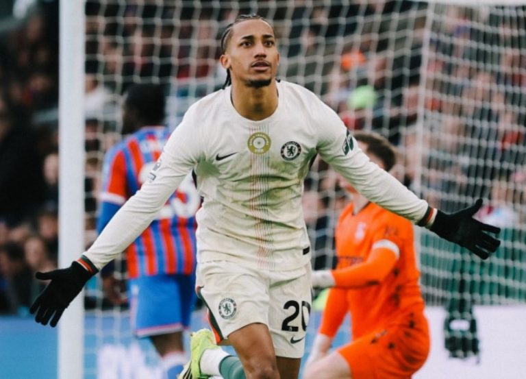 Hasil Liga Inggris 2025-2026: Crystal Palace 1-3 Chelsea, Newcastle United 0-2 Aston Villa : Okezone Bola