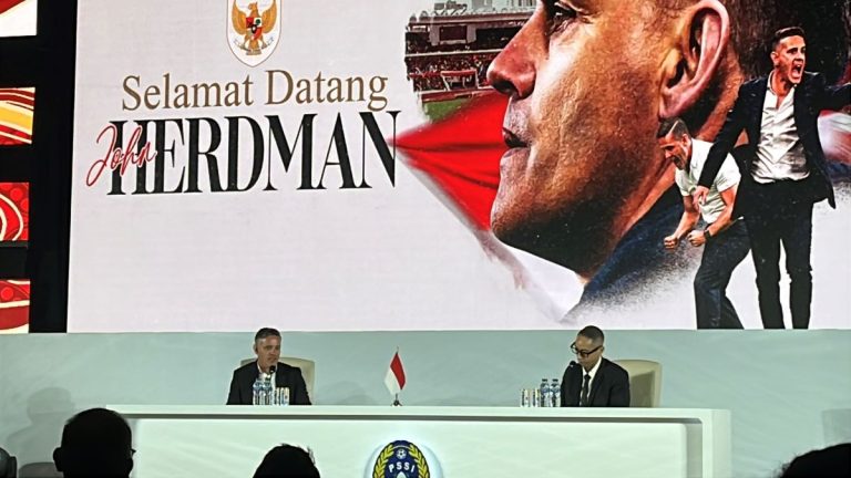 PSSI Resmi Perkenalkan John Herdman sebagai Pelatih Timnas Indonesia ke Publik : Okezone Bola