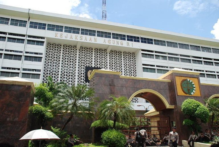 Penyidik Kejagung Satroni Kemenhut, Digeledah? : Okezone News