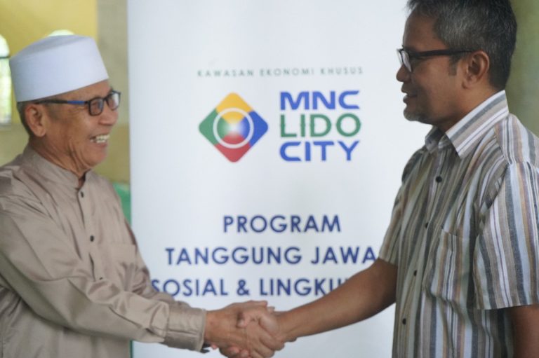 MNC Lido City Bersih-Bersih Masjid di Cigombong Bogor Jelang Ramadhan : Okezone News