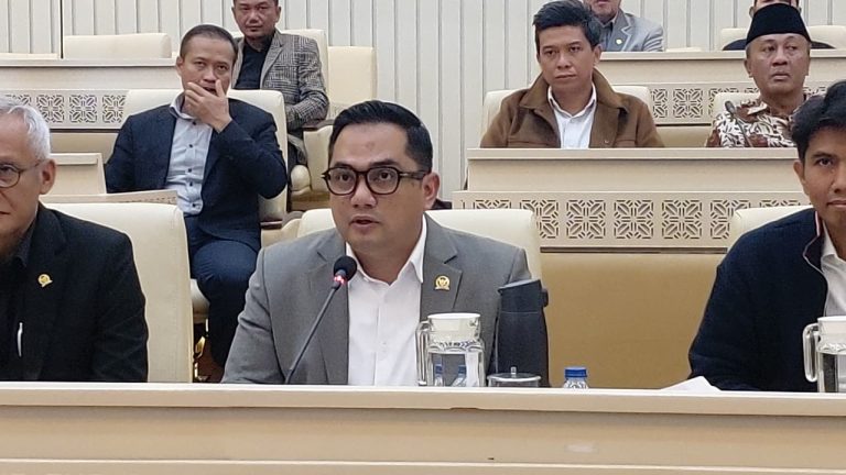 DPR Tetapkan 9 Anggota Ombudsman RI Periode 2026 2031, Ini Susunannya : Okezone News