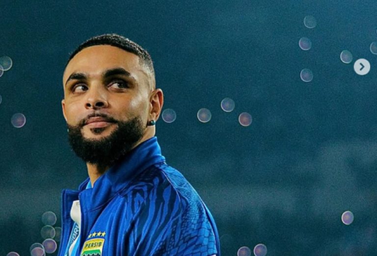 Bojan Hodak: Layvin Kurzawa dan Dion Markx Belum Main di Laga Persis Solo vs Persib Bandung : Okezone Bola