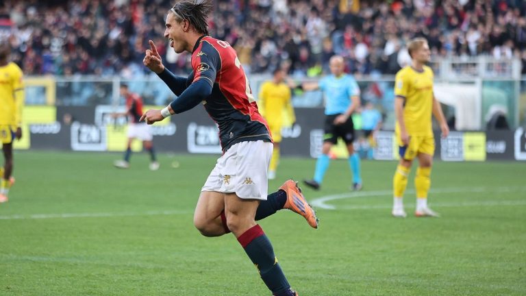 Lorenzo Colombo Cemerlang, Genoa Makin Menjauh Dari Zona Degradasi