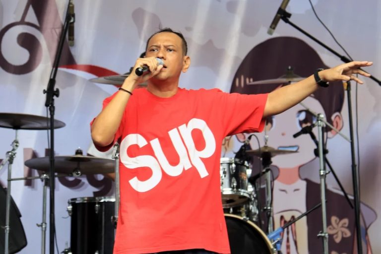 Hot Gossip: Lucky Element Meninggal Dunia, Reza Arap Diperiksa Polisi : Okezone Celebrity