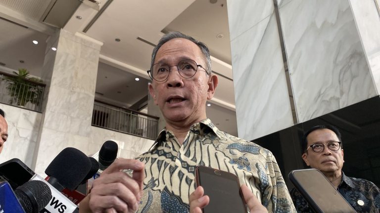 Profil Mahendra Siregar, Ketua Dewan Komisioner OJK yang Resmi Mengundurkan Diri : Okezone Economy