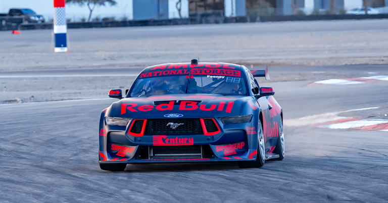 Max Verstappen Tantang Bakat Red Bull di Laga Bersejarah