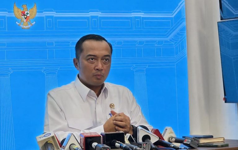 Banjir Melanda Jakarta, Istana Sampaikan Permohonan Maaf : Okezone News