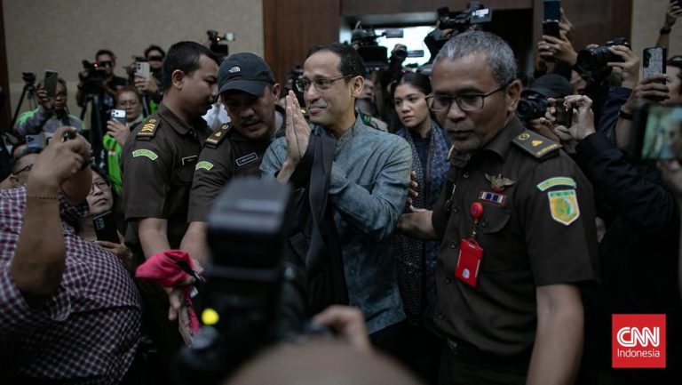 Jangan Bersusah Cari Simpati dengan Giring Opini