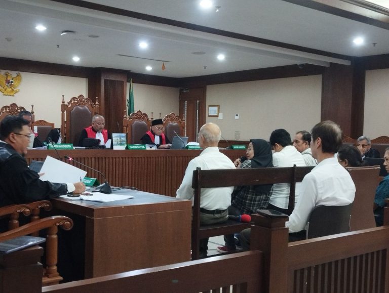 Saksi Ungkap Nurhadi Tidak Ada Sangkut Paut dengan Penukaran Valas Rp68 Miliar : Okezone News