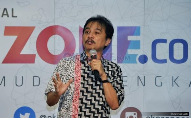 Roy Suryo soal Foto Eggi Sudjana Rangkulan dengan Jokowi: Itu Hoaks, AI! : Okezone News