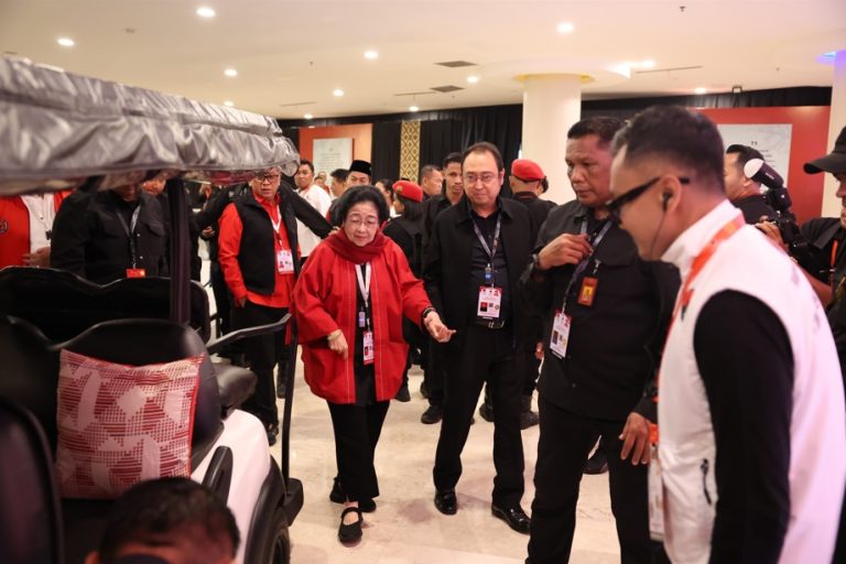 Megawati Kembali Hadiri Rakernas PDIP Hari Kedua di Ancol : Okezone News
