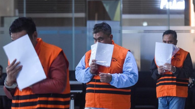 KPK Periksa 17 Saksi di Kasus Suap Pengurangan Pajak