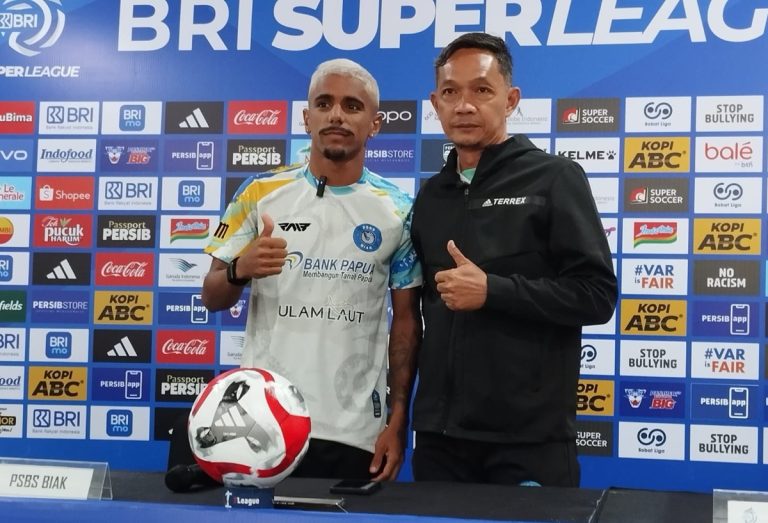 PSBS Biak Sesumbar Bakal Beri Kejutan ke Persib Bandung : Okezone Bola