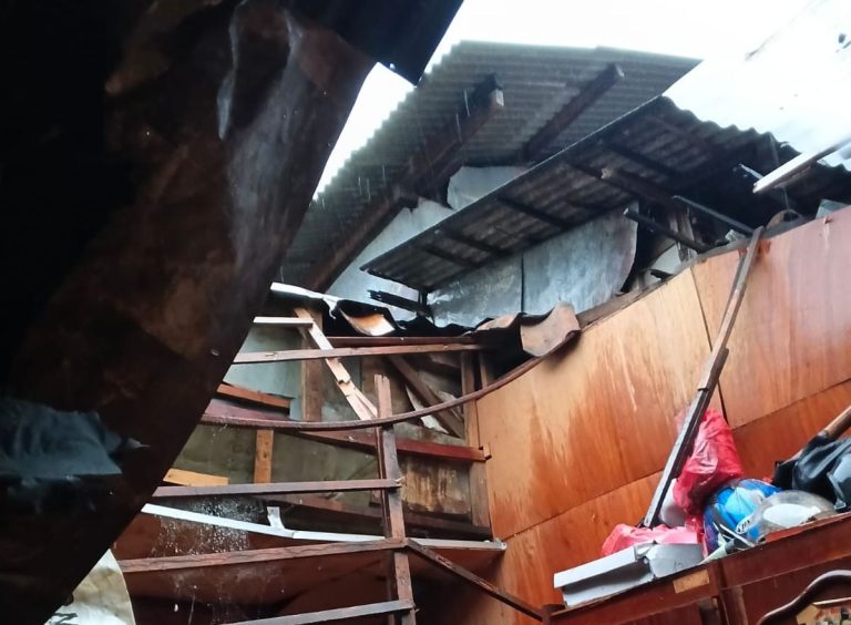 Rumah di Matraman Ambruk Usai Diguyur Hujan Deras, Satu Orang Jadi Korban : Okezone News