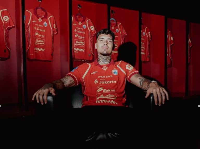 Terungkap! Ini Bocoran Obrolan John Herdman dan Shayne Pattynama di SUGBK : Okezone Bola