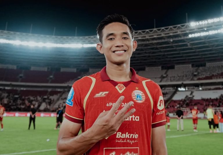 Adu Gaji Rizky Ridho dengan Paulo Ricardo di Persija Jakarta, bak Bumi dan Langit? : Okezone Bola