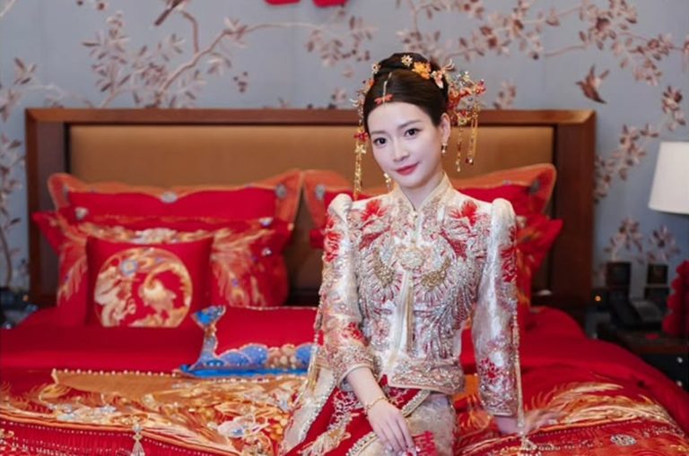 Kisah Pebulu Tangkis Supercantik Huang Yaqiong, Bergelut Lawan Homesick saat Kecil hingga Pensiun di Puncak Karier : Okezone Sports