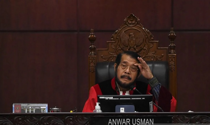 Reaksi Mengejutkan Anwar Usman Usai Dapat Surat Peringatan dari MKMK : Okezone News
