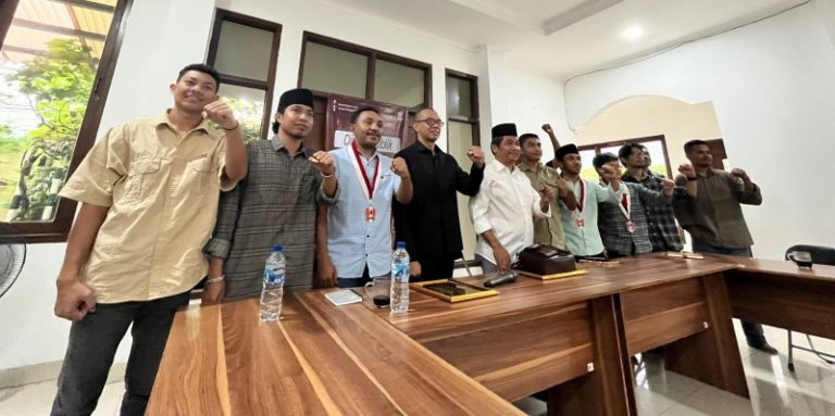 Menteri Bukan Batu Loncatan Ambisi Politik Kekuasaan