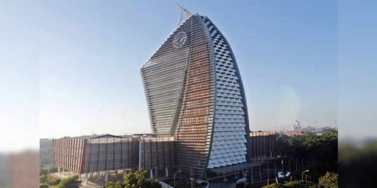 Pemerintah Diminta Evaluasi Penonaktifan Rektor UNM