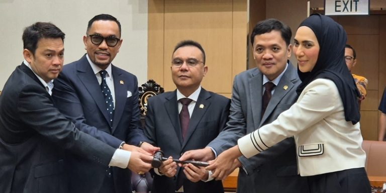 Ahmad Sahroni Kembali Jabat Wakil Ketua Komisi III DPR Gantikan Rusdi Masse