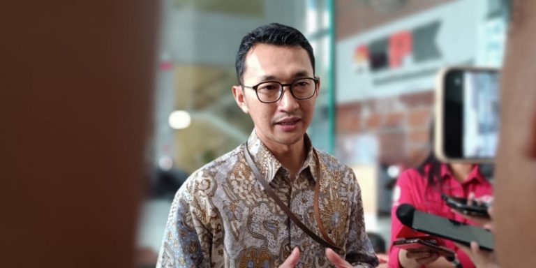 Mantan Bupati Kukar Diduga Gunakan 3 Perusahaan Batu Bara untuk Terima Gratifikasi