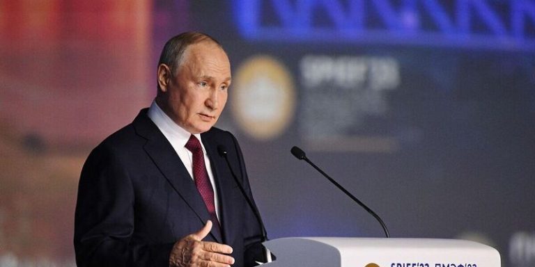 Rusia-Ukraina Saling Serang Ratusan Drone Jelang Negosiasi Damai