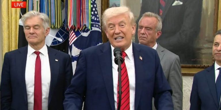 AS Beri Ultimatum 10 Hari ke Iran, Ancaman Serangan Militer Menguat