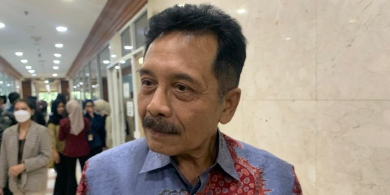 Ketua MKMK Tak Ubah Keputusan Meski Dipanggil DPR