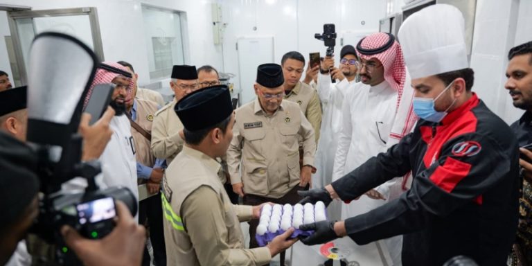 Obat Kangen Masakan Rumah, Kemenhaj Pastikan Menu Jemaah Haji Pakai Bumbu Asli Indonesia