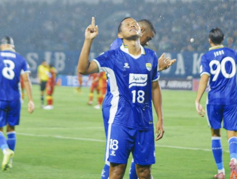 Salam Perpisahan Adam Alis: Persib Bandung Petik Pelajaran Berharga dari Panggung Asia : Okezone Bola